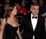 George Clooney et la superbe Elisabetta Canalis, à l'occasion de l'avant-première du Fantastique Mr. Fox, dans le cadre du BFI London Film Festival, à l'Odeon Leicester Square de Londres, le 14 octobre 2009 !