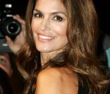 Cindy Crawford, à l'occasion de l'avant-première du Fantastique Mr. Fox, dans le cadre du BFI London Film Festival, à l'Odeon Leicester Square de Londres, le 14 octobre 2009 !