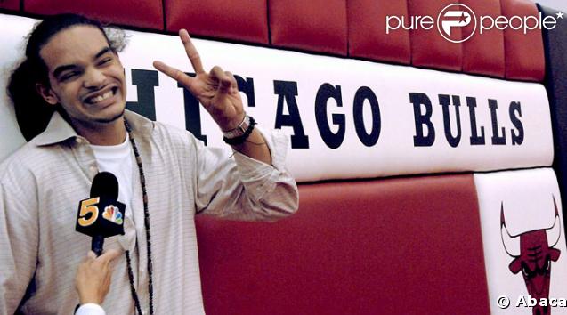Joakim Noah lors de sa signature avec la grande équipe des Chicago Bulls