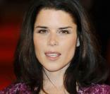 Neve Campbell, à l'occasion de l'avant-première de  The men who stare at goats , à l'Odeon Cinema de Leicester Square, dans le cadre du London Film Festival, le 15 octobre 2009 !