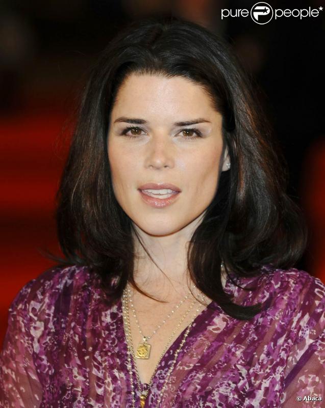 Neve Campbell, à l'occasion de l'avant-première de  The men who stare at goats , à l'Odeon Cinema de Leicester Square, dans le cadre du London Film Festival, le 15 octobre 2009 !