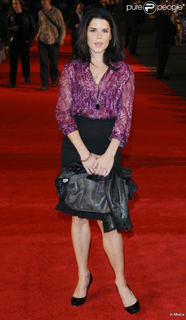 Neve Campbell, à l'occasion de l'avant-première de  The men who stare at goats , à l'Odeon Cinema de Leicester Square, dans le cadre du London Film Festival, le 15 octobre 2009 !