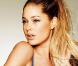 Doutzen  Kroes en version bleu nuit irisé... Voilà de quoi faire de beaux rêves ! 