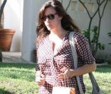 Liv Tyler se balade à Hollywood.