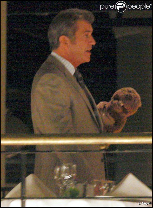 Mel Gibson sur le tournage à New York de The Beaver de Jodie Foster le 8 octobre 2009