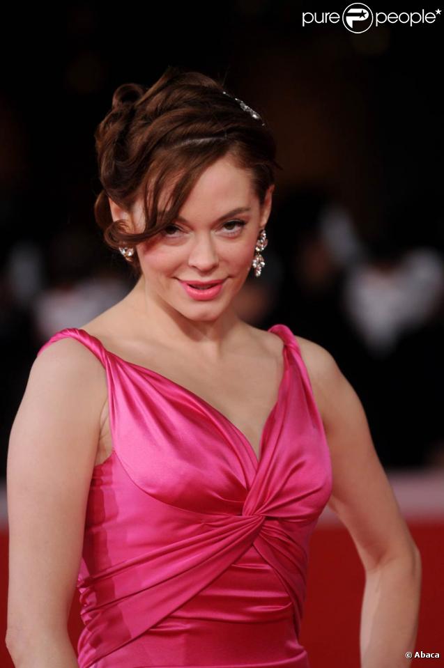 La craquante Rose McGowan, à l'occasion de l'avant-première de  L'imaginarium du Docteur Parnassus , dans le cadre du 4e Festival international du Film de Rome, le 18 octobre 2009 !