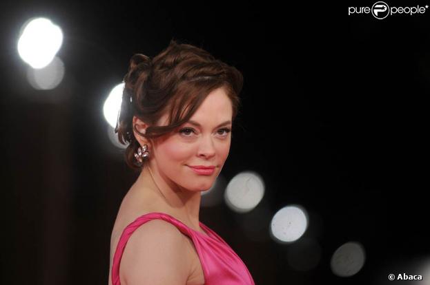 La ravissante Rose McGowan, à l'occasion de l'avant-première de  L'imaginarium du Docteur Parnassus , dans le cadre du 4e Festival international du Film de Rome, le 18 octobre 2009 !