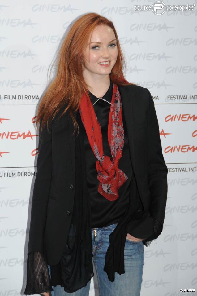 La belle Lily Cole, à l'occasion du photocall de  L'imaginarium du Docteur Parnassus , dans le cadre du 4e Festival international du Film de Rome, le 18 octobre 2009 !