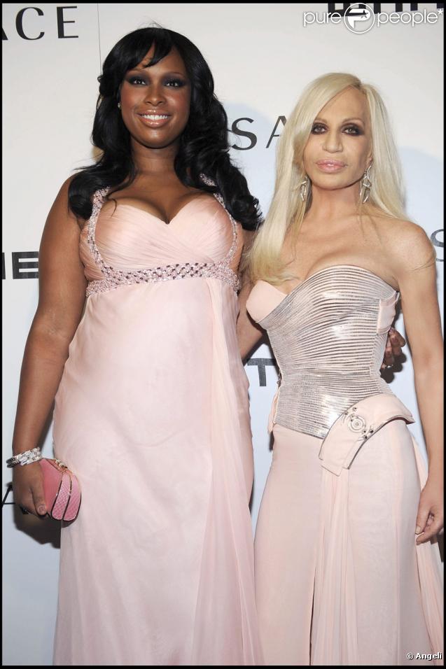Jennifer Hudson et Donatella Versace lors de la soirée de gala du musée d'art américain Whitney à New York le 19 octobre 2009