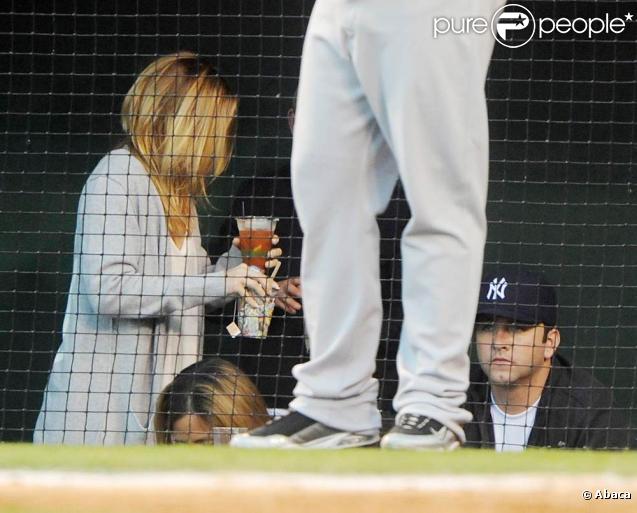 Kate Hudson à un match de baseball des New York Yankees contre les Los Angeles Angels, à Anaheim en Californie, le 20 octobre 2009 