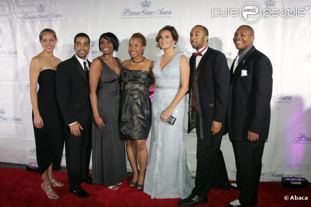 Mariska Hargitay et les vainqueurs des Princess Grace Awards 2009 à New York le 21 octobre 2009