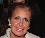  La romancière Danielle Steel avait mis son entière confiance dans sa secrétaire particulière jusqu'au jour où... cette dernière lui a volé plus de 270 000 euros ! Ça, c'est une secrétaire... qui coûte cher ! 
 