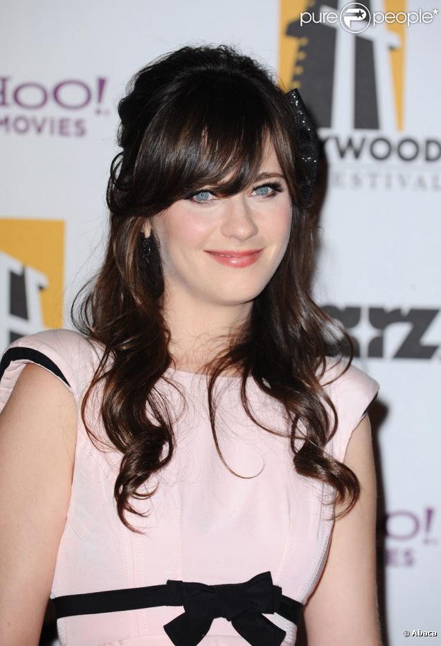 Zooey Deschanel lors de la 13e soirée annuelle des Hollywood Awards à Los Angeles le 26 octobre 2009