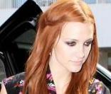 Ashlee Simpson devant l'Hotel Hilton de Beverly Hills