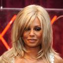 Mel B et son mari se livrent une guerre des looks les plus improbables... elle devient blonde !