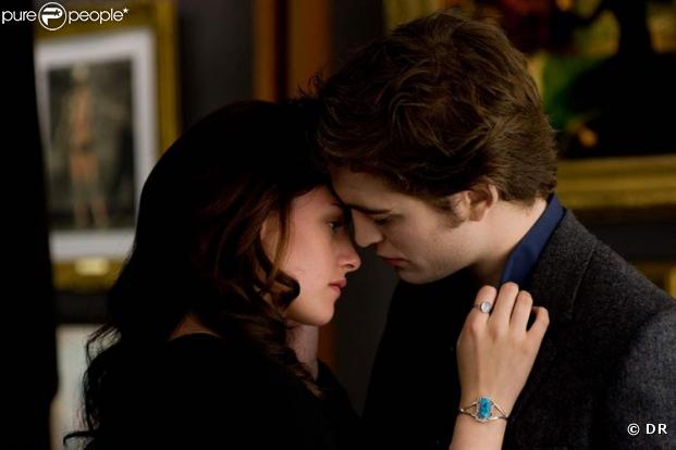Kristen Stewart et Robert Pattinson dans Twilight II