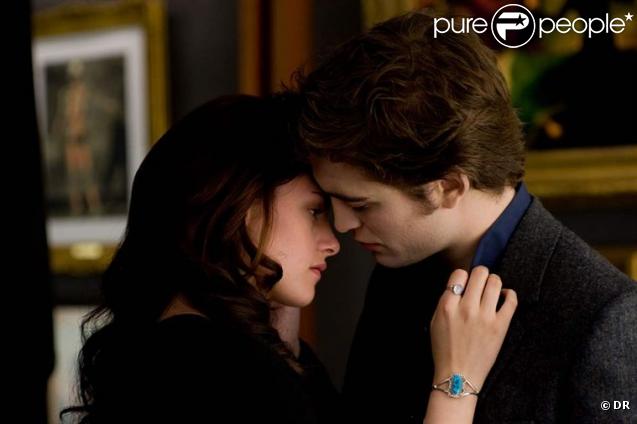 Kristen Stewart et Robert Pattinson dans Twilight II