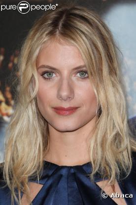 Mélanie Laurent version 100% nature pour passer l'hiver. C'est un choix et on aime