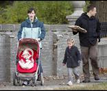 Jennifer Garner dans les rues de Boston avec ces deux adorables filles Violet et Seraphina  