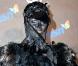 Heidi Klum et Seal étaient les hôtes de la soirée la plus glam' d'Halloween. Le couple est arrivé déguisé en oiseau de mauvaise augure. Terrifiants mais terriblement amoureux !