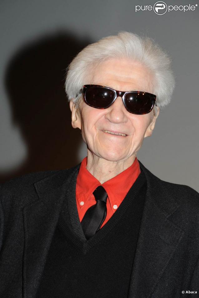 Alain Resnais à l'occasion de l'avant-première des  Herbes Folles , qui s'est déroulée à la Cinémathèque Française de Bercy, à Paris, le 2 novembre 2009 !