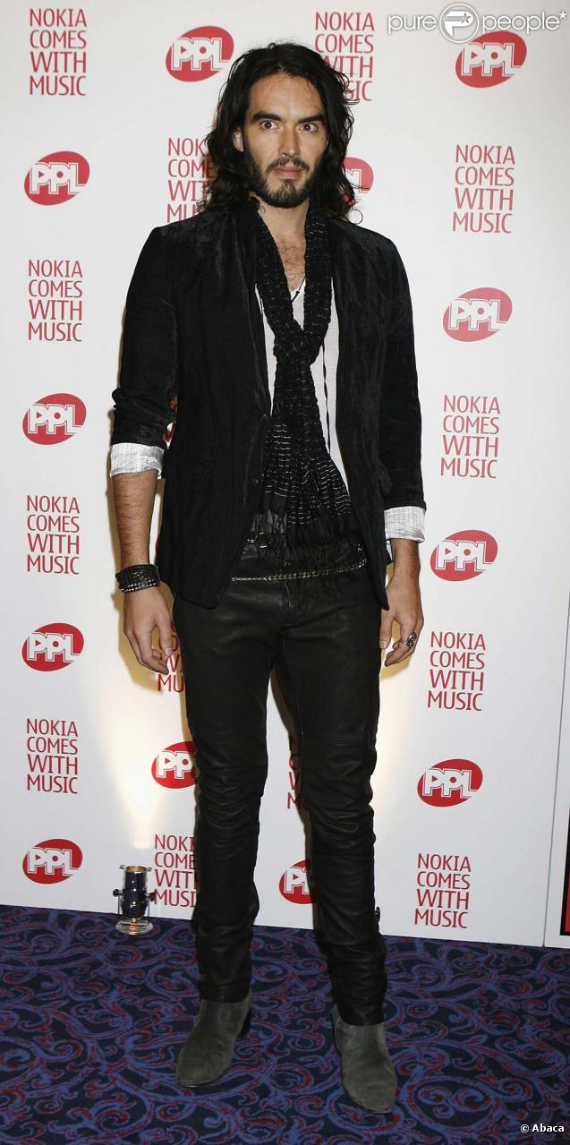 Russell Brand à la cérémonie du Music Industry Trust Award, à Londres le 2 novembre 2009.