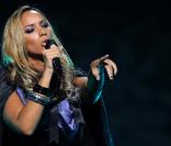 Avec ses six millions d'albums vendus et sa voix exceptionnelle, Leona Lewis est entrée dans la cour des grands... Même son show est une superproduction ! Attention les yeux !