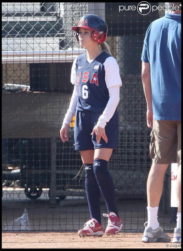 Reese Witherspoon lors d'un match de softball à Los Angeles le 4 novembre 2009