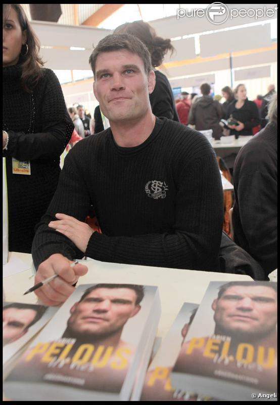 Fabien Pelous à la Foire du Livre de Brive-la-gaillarde (7 novembre 2009)