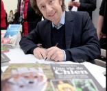 Stéphane Bern présente 