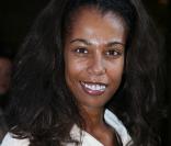 Elizabeth Tchoungui anime une matinale (France 5) 