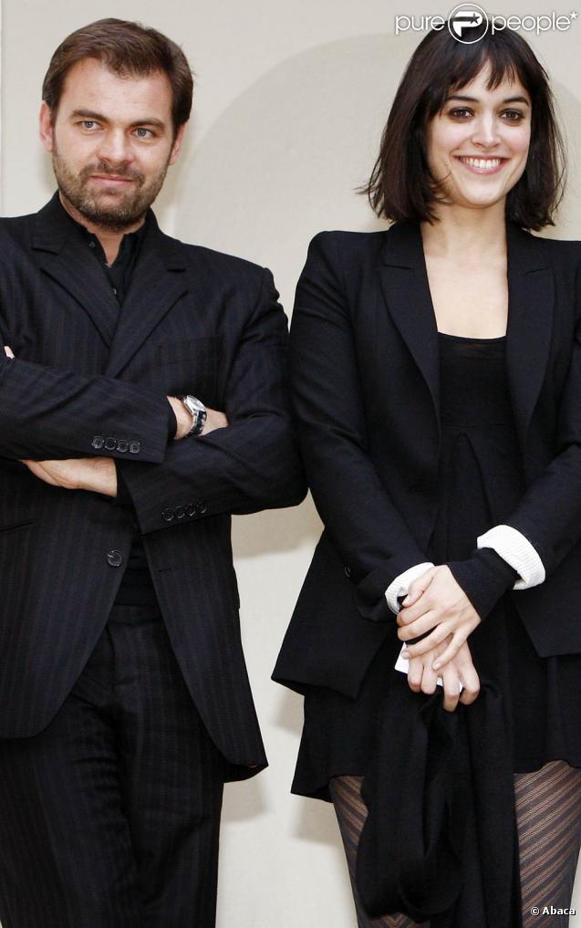 Clovis Cornillac et Vimala Pons à l'occasion de l'ouverture du 18e Festival de cinéma de Sarlat, dans le sud-ouest de la France, le 10 novembre 2009.