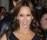 La très jolie Jennifer Love Hewitt, à l'occasion de l'avant-première de  Twilight 2 - Tentation , qui s'est tenue au Graumann's Chinese Theatre de Los Angeles, le 16 novembre 2009.
