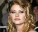 Emilie de Ravin, à l'occasion de l'avant-première de Twilight 2 - Tentation , qui s'est tenue au Graumann's Chinese Theatre de Los Angeles, le 16 novembre 2009.