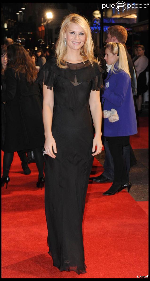 Claire Danes à l'occasion de l'avant-première d' Orson Welles and Me , qui s'est tenue au Vue West de Londres, le 18 novembre 2009.
