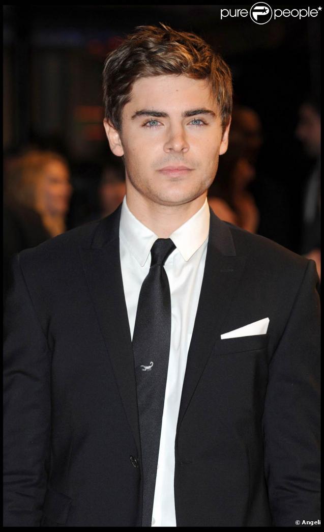Zac Efron à l'occasion de l'avant-première d' Orson Welles and Me , qui s'est tenue au Vue West de Londres, le 18 novembre 2009.