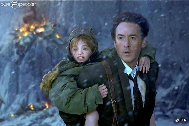 2012 de Roland Emmerich avec John Cusack face à la fin du monde
