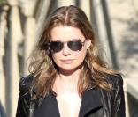 Ellen Pompeo arrive chez elle à Los Angeles le 19 novembre 2009