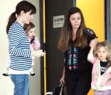 Jennifer Garner va récupérer Violet et Seraphina à Santa Monica, le 19/11/09