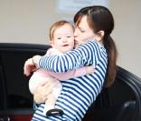 Jennifer Garner va récupérer Violet et Seraphina à Santa Monica, le 19/11/09