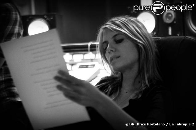 Mélanie Laurent lors de l'enregistrement de la bande orginale de  Thelma, Louise et Chantal , une comédie de Benoît Pétré en salles le 3 mars 2010.