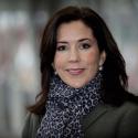 La princesse Mary du Danemark : encore une fois au bras... d'un ours !