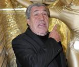 Jean-Pierre Castaldi, subjugué par cette femme dorée <br />