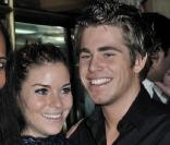 Sophie Tapie et Giovanni Castaldi, très amoureux, ici avec Vincent Mc Doom, il y a quelques jours lors des  Trophées de la Nuit 2009  à Paris.