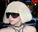 Lady GaGa, actuellement en tournée mondiale, est tombée à trois reprises sur scène lors de son premier concert, qui se déroulait à Montréal, le 27 novembre.