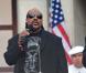 Stevie Wonder soutien Barack Obama lors de la convention démocrate de Denver, le 20 août 2008.