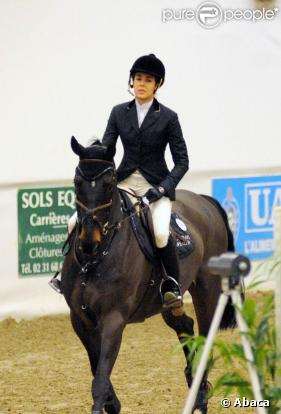 Charlotte Casiraghi s'entraîne au complexe équestre Macel Rozier, à Bois-le-Roi. Novembre 2009
