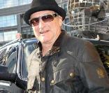 Robin Williams se la joue rappeur dans les rues de New York, le 3 décembre 2009.
