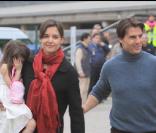 Tom Cruise et Katie Holmes et leur fille Suri sur le tournage de Knight and Day à Seville le 7 décembre 2009