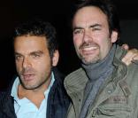 Steve Suissa et Anthony Delon lors de l'avant-première de  Mensch  à Paris le 8 décembre 2009.